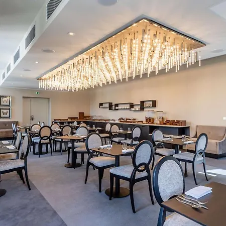 Domaine De Hotel&spa - Bw Premier Collection 4* Dolomieux